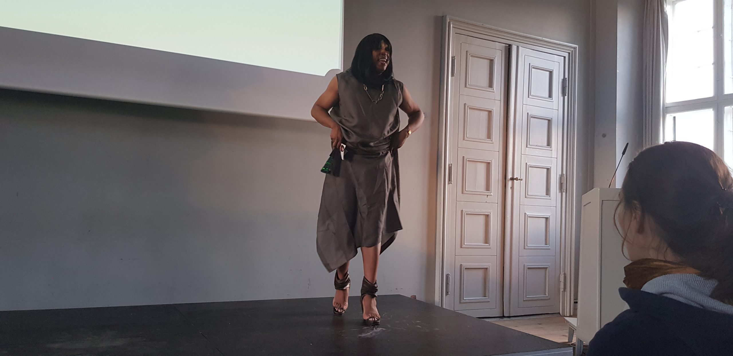 New free performance art school